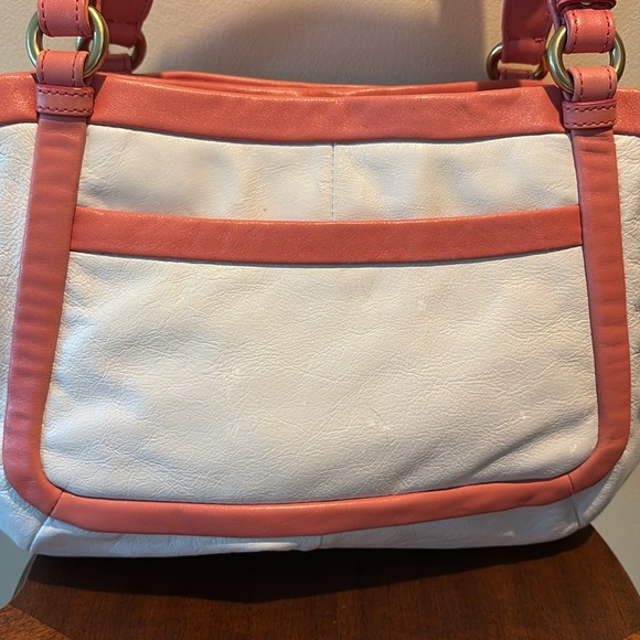 Coach 18601 Turnlock front pocket shoulder bag 3 compartment leather white/coral - Picture 14 of 17